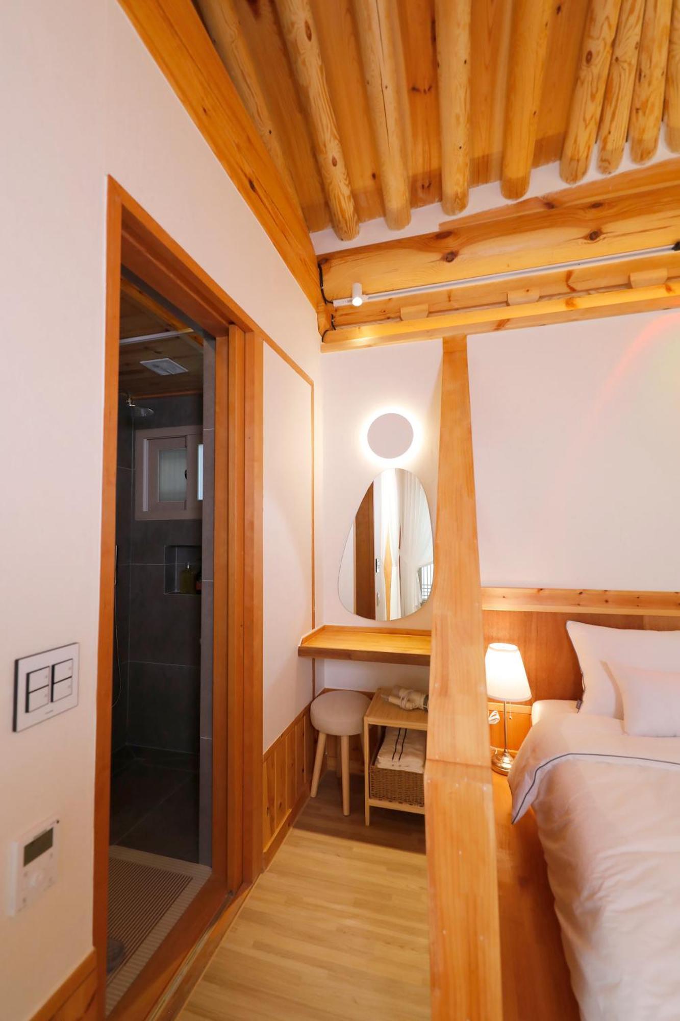 Hanok Stay Mokhyang Gyeongju Exterior foto